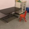 CAS-STANDKID10ES שולחן טיפולי מתכוונן גובה לידלים מגן עד גיל תיכון (3)